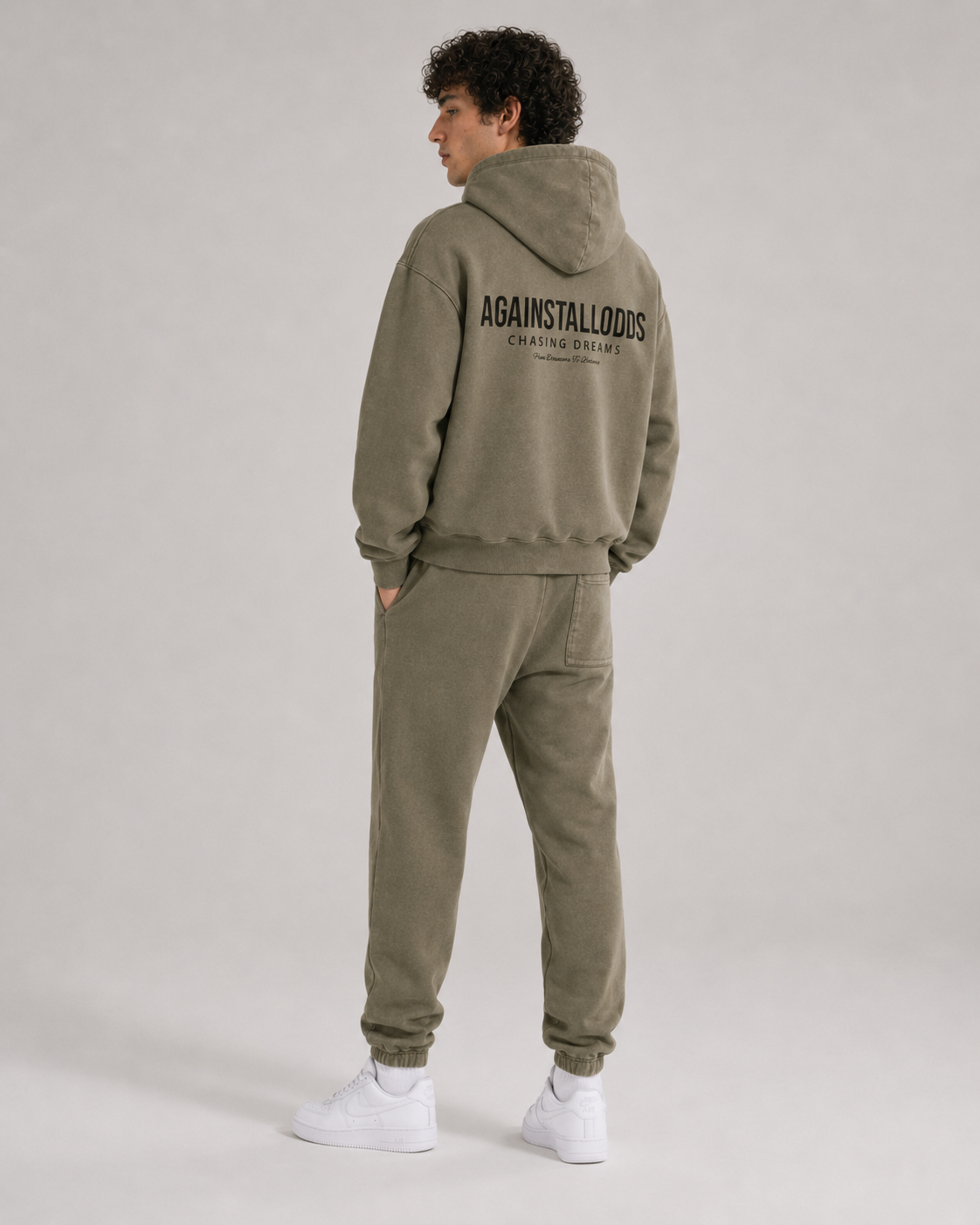 DREAMERS WASHED OLIVE HEAVYWEIGHT HOODIE