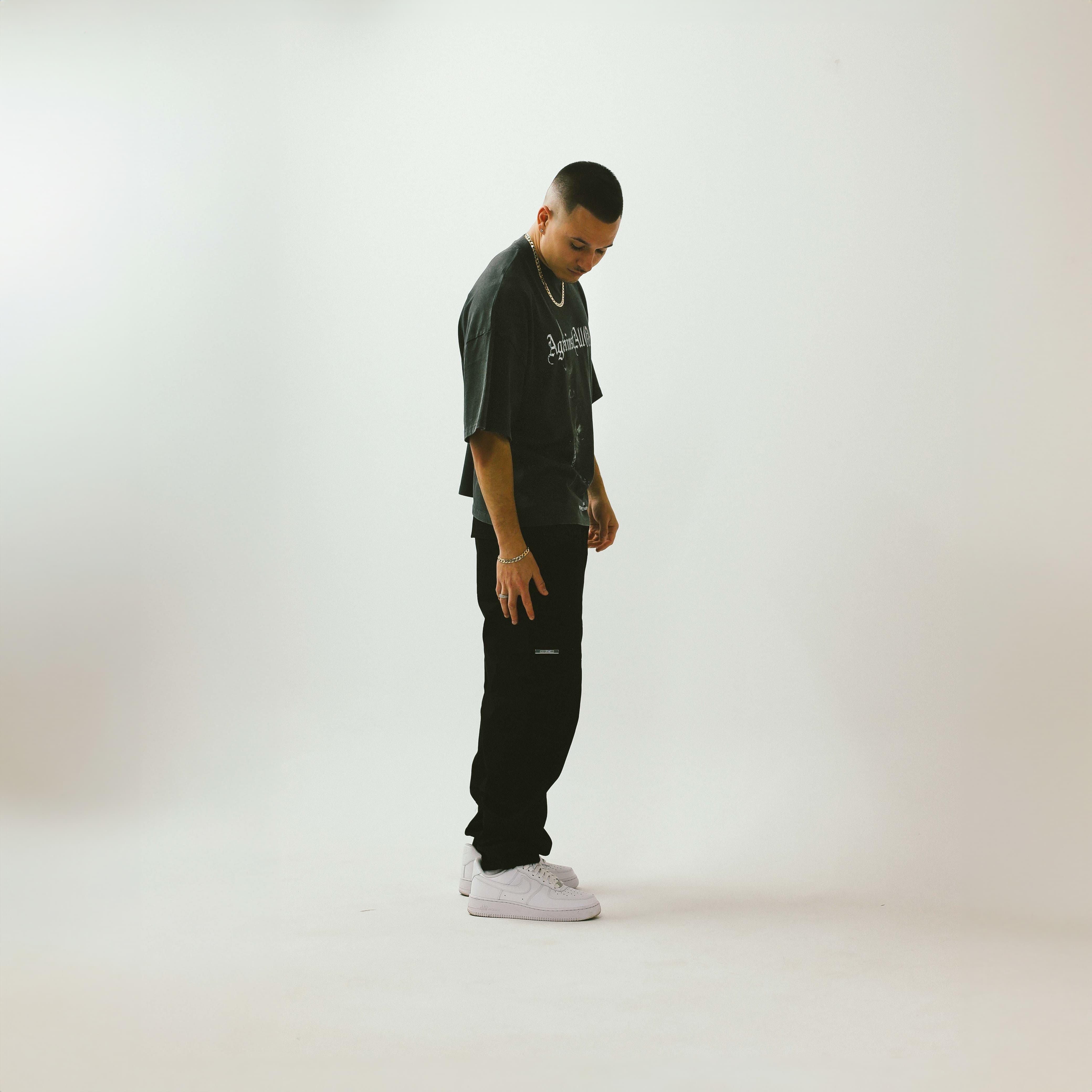 UNDERDOG DISTRESSED BLACK LUXURY TEE