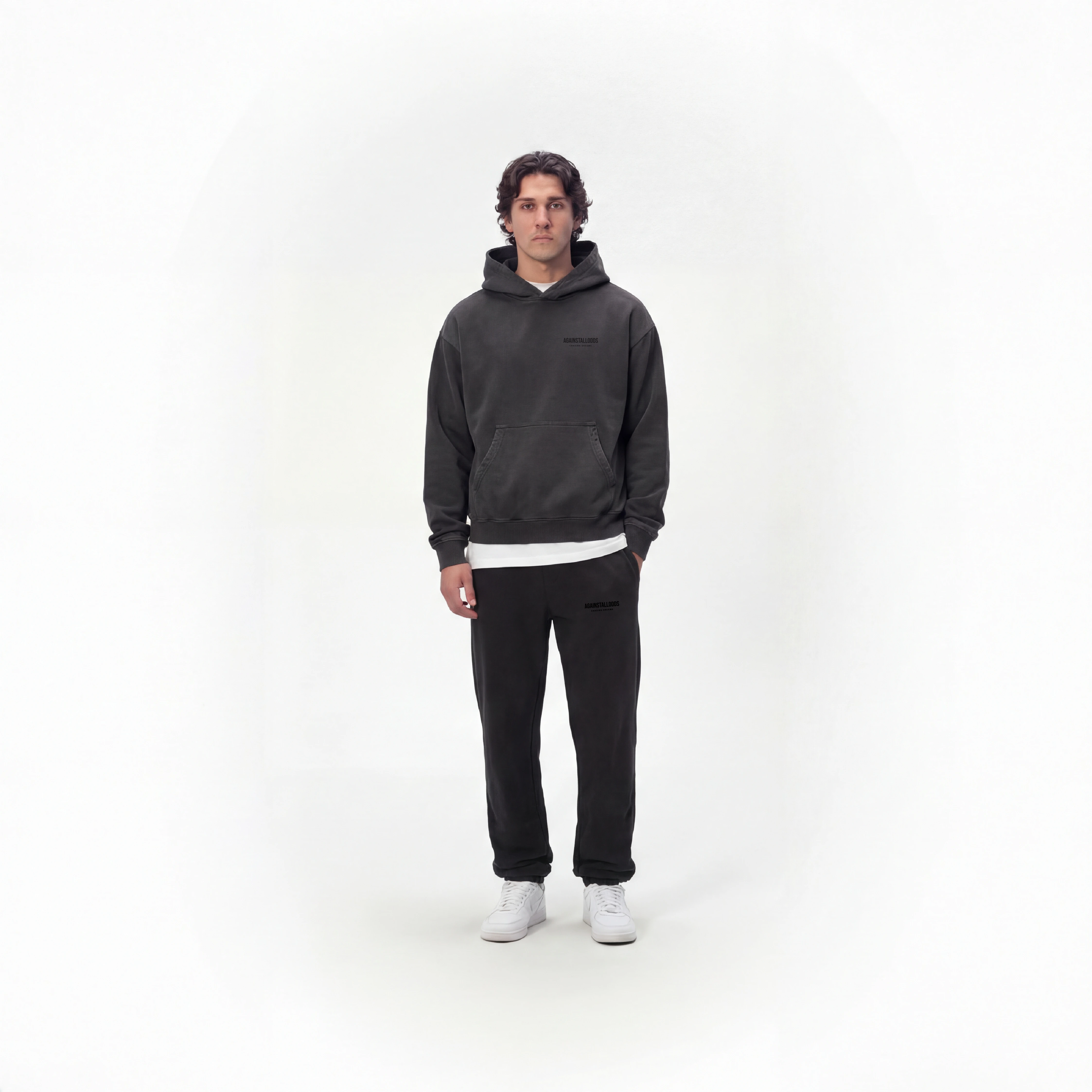 DREAMERS DISTRESSED HEAVYWEIGHT HOODIE