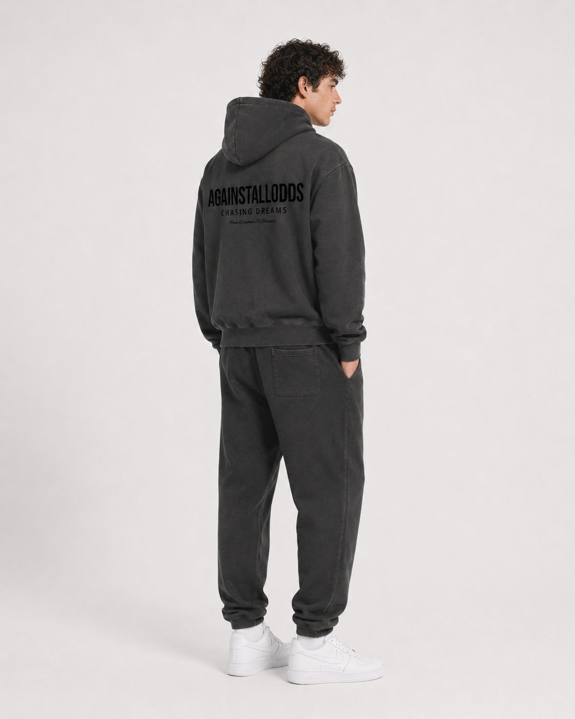 DREAMERS DISTRESSED HEAVYWEIGHT HOODIE