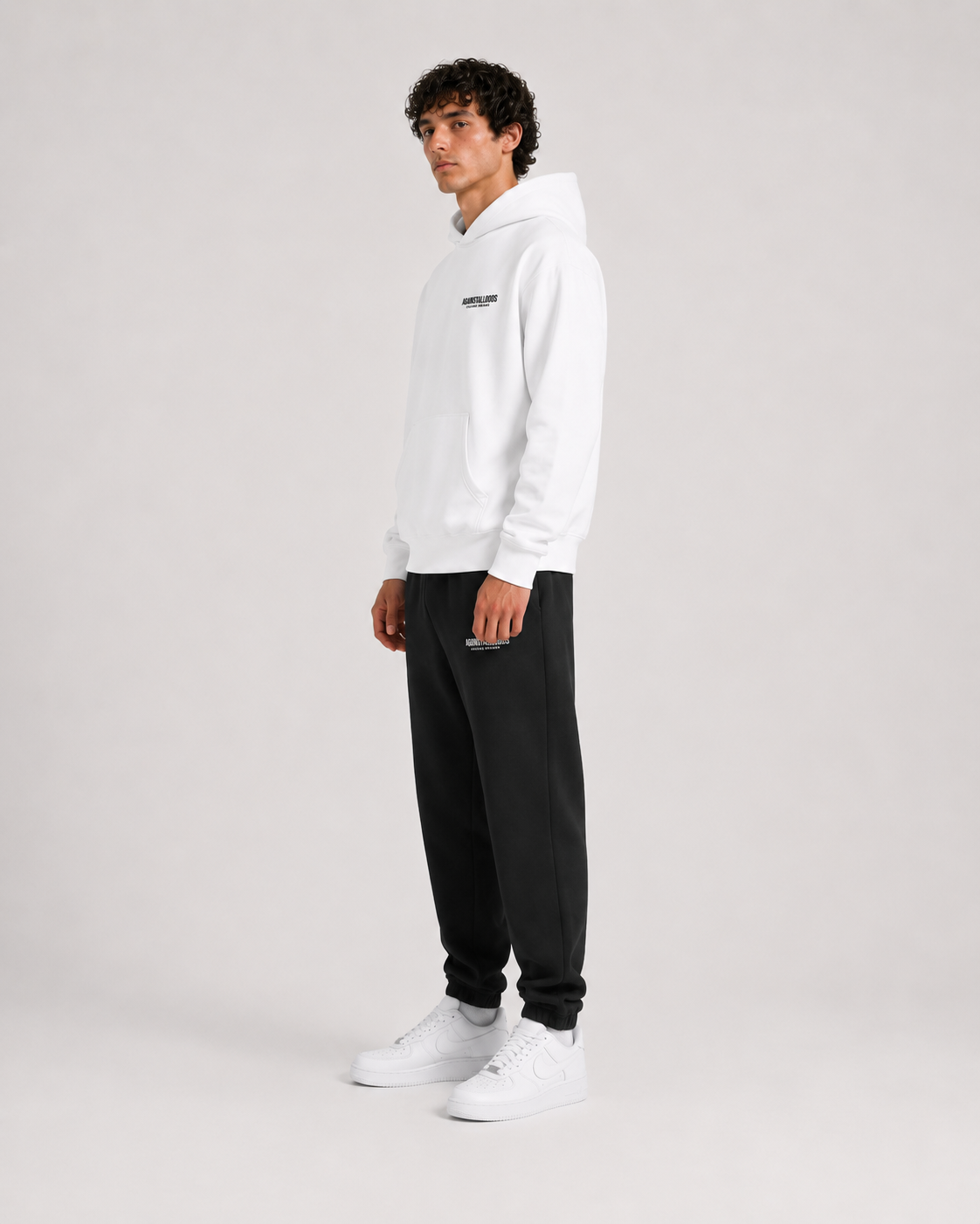 DREAMERS WHITE HEAVYWEIGHT HOODIE